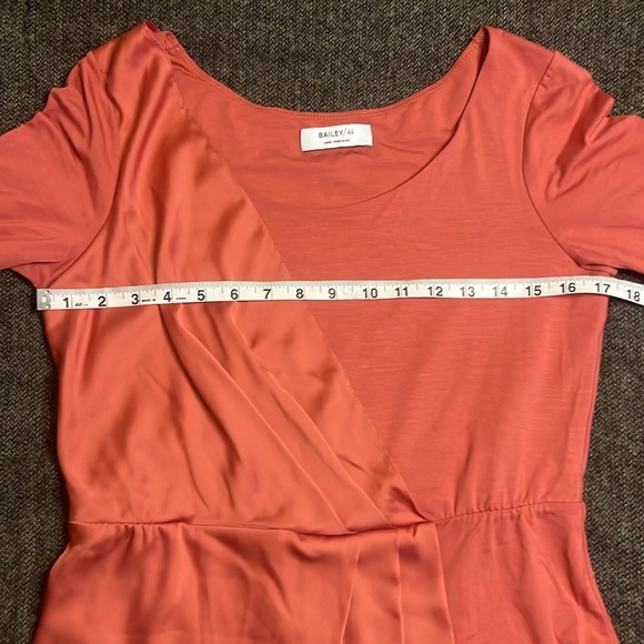 Bailey 44 Peach Rose Wrap Style Blouse with Satin Style Overlay sz Large - Picture 5 of 9